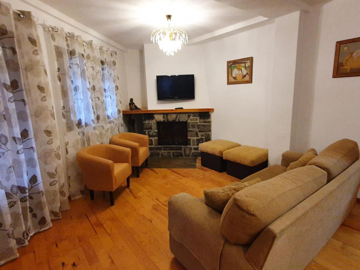 Apartamento Marbore Torla Bilik gambar