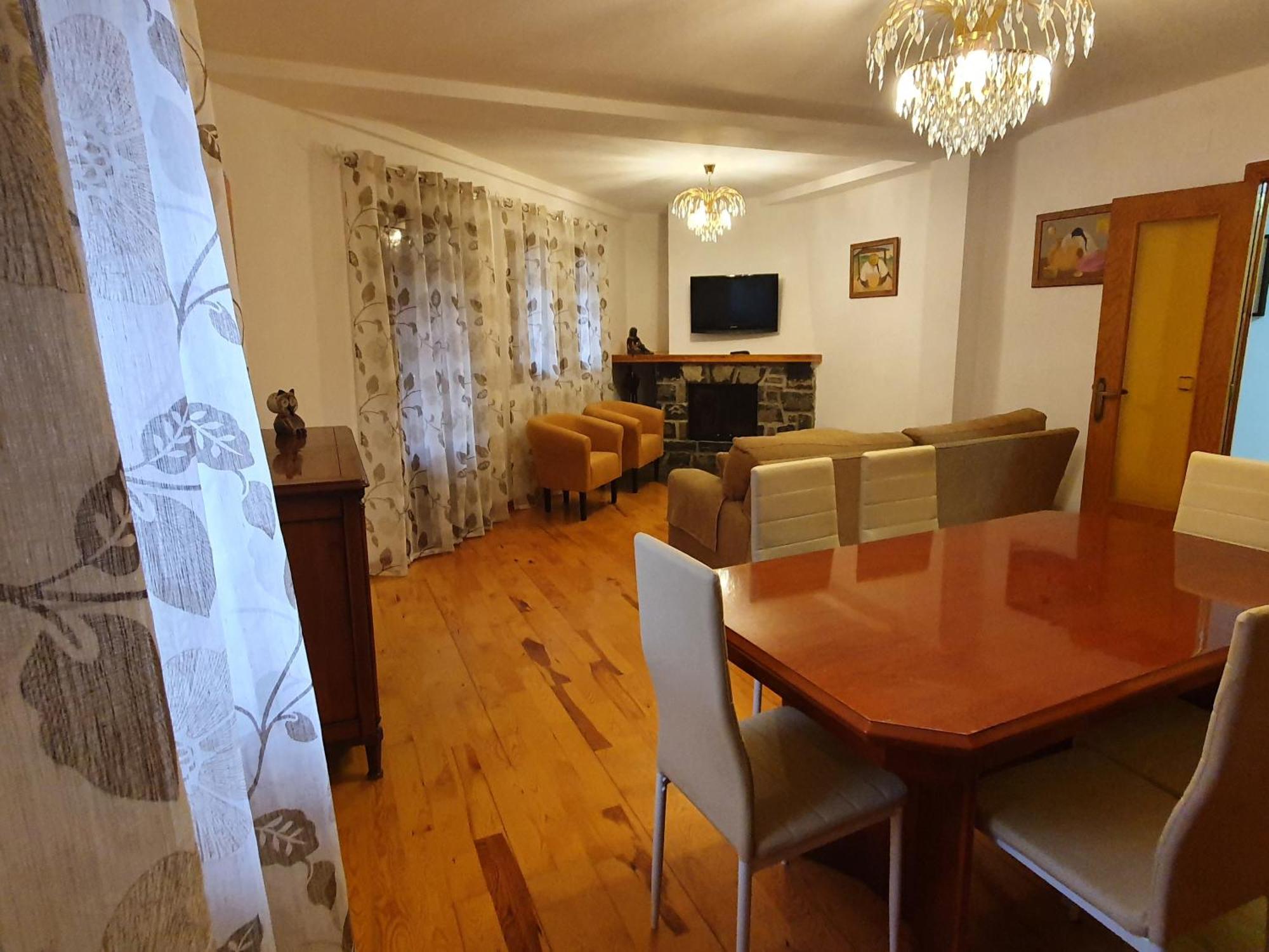 Apartamento Marbore Torla Bilik gambar